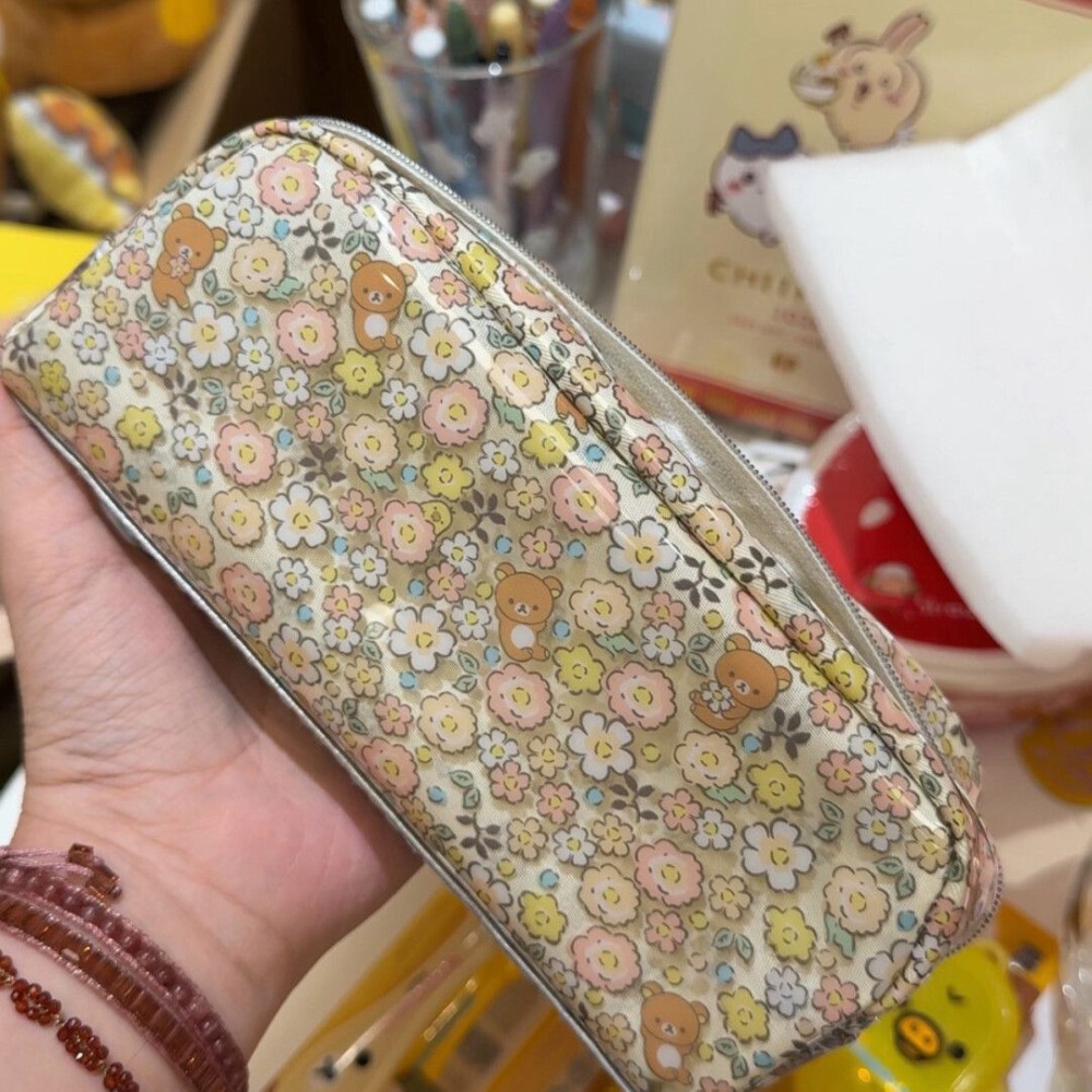 Piękny piórnik w kwiaty Rilakk – Good Floral & Wedding Decor Supply recenzja i cena